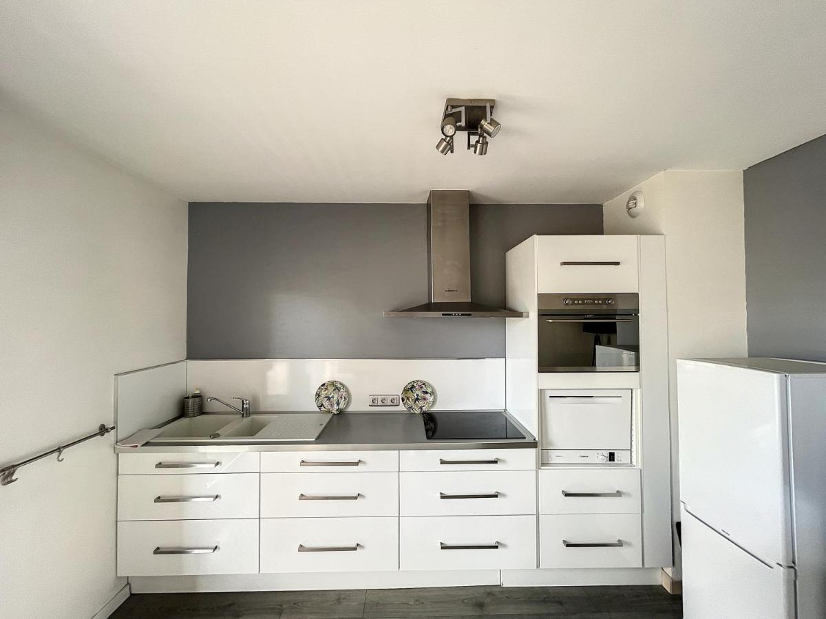 City & Cosy, Lyon Charcot- Wifi - Lave Linge - Balcon - Parking Luaran gambar