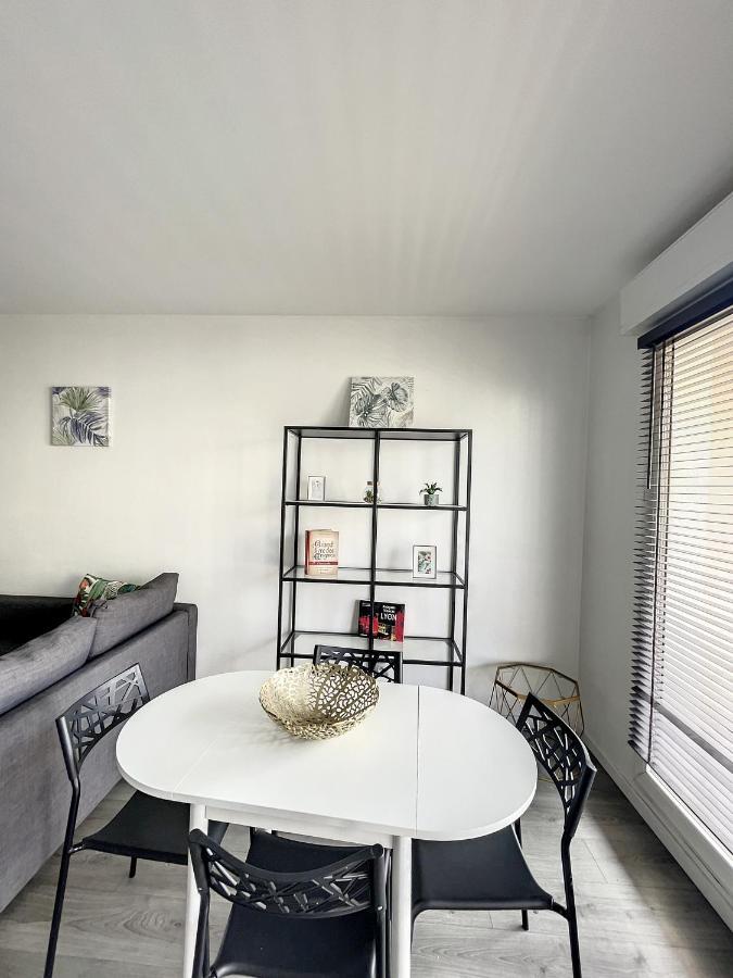City & Cosy, Lyon Charcot- Wifi - Lave Linge - Balcon - Parking Luaran gambar