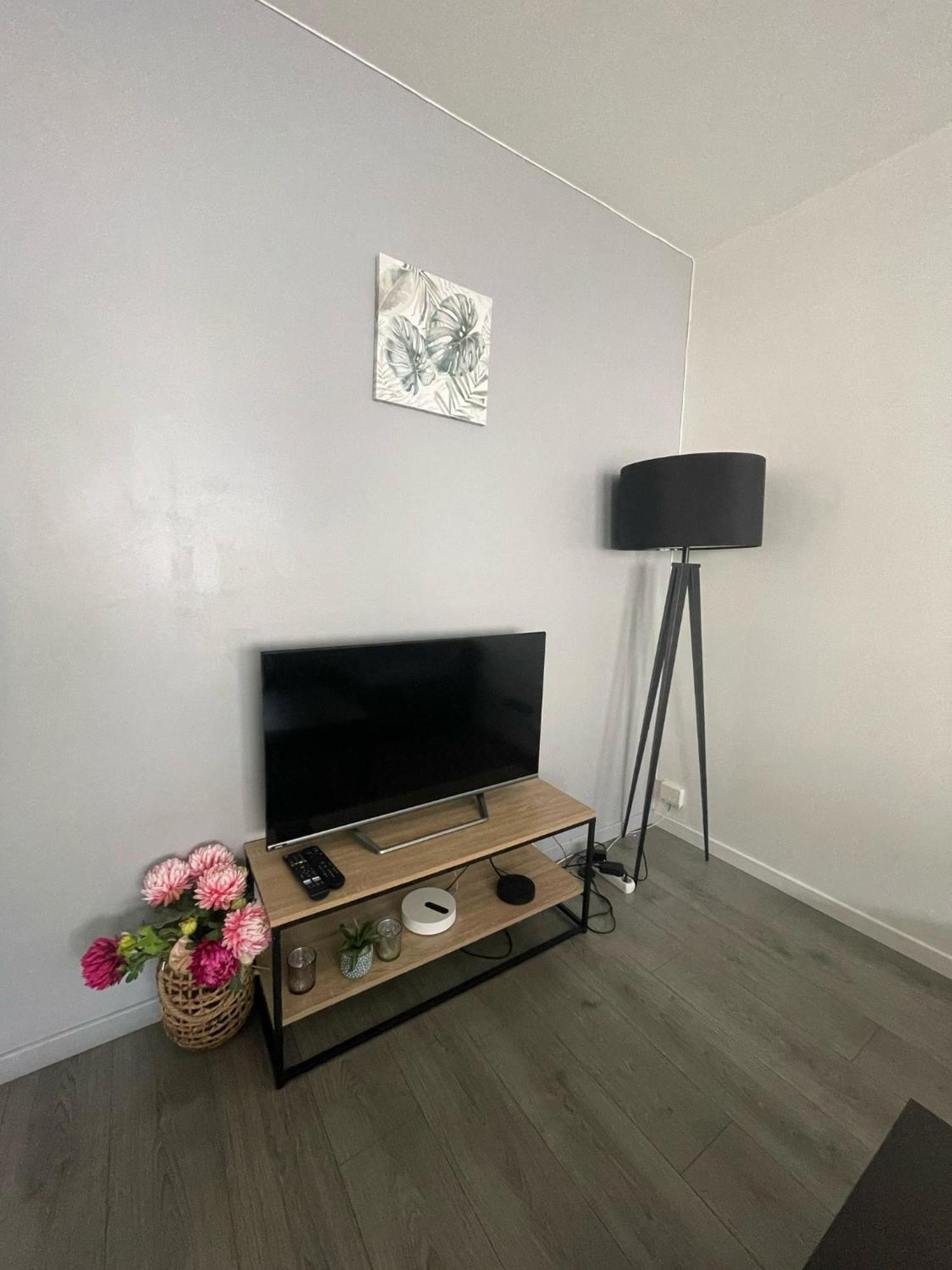 City & Cosy, Lyon Charcot- Wifi - Lave Linge - Balcon - Parking Luaran gambar
