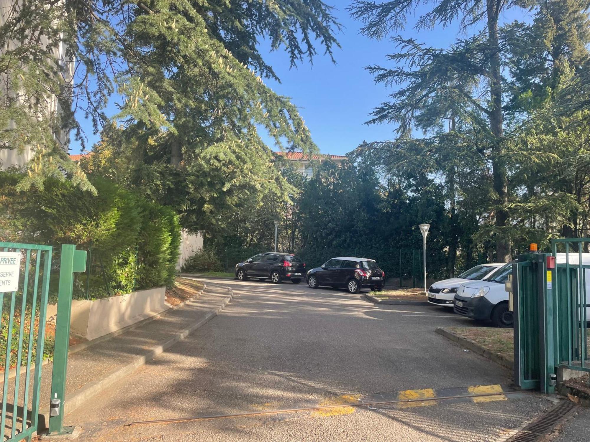 City & Cosy, Lyon Charcot- Wifi - Lave Linge - Balcon - Parking Luaran gambar
